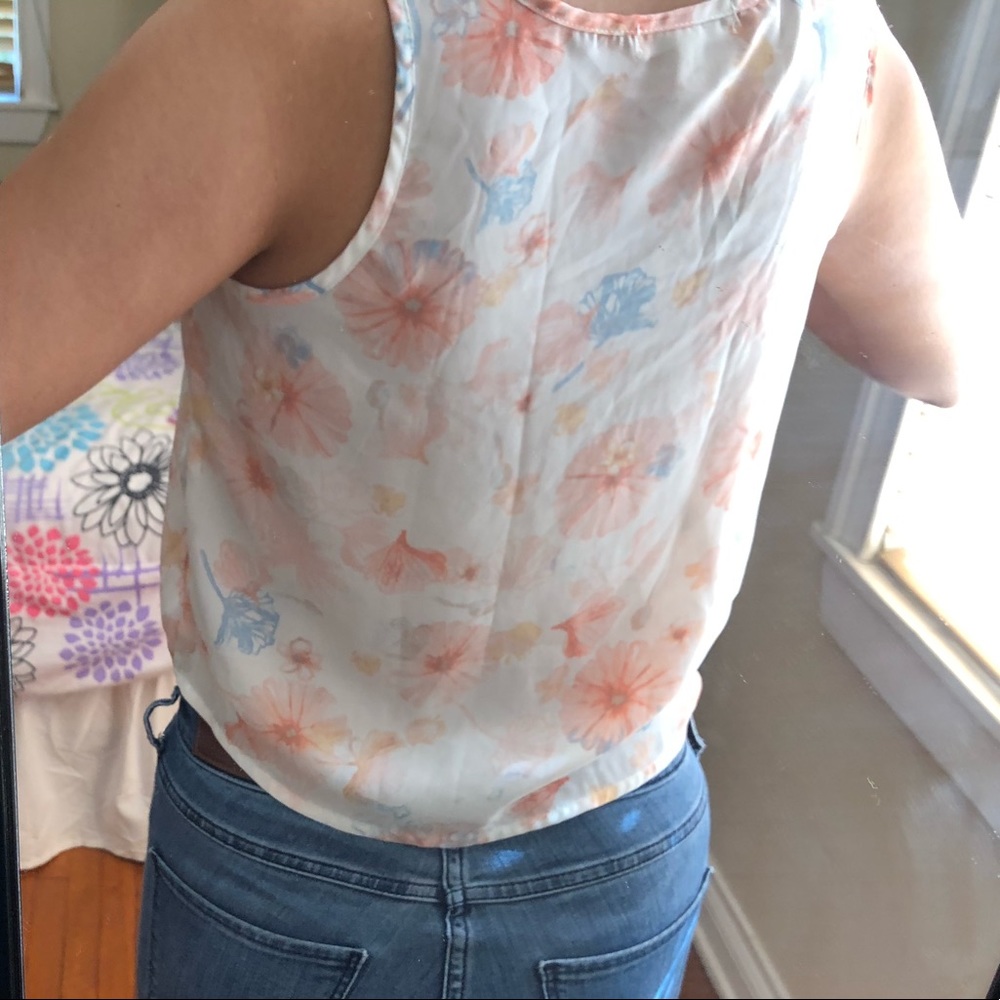 Floral blouse - Picture 4 of 5